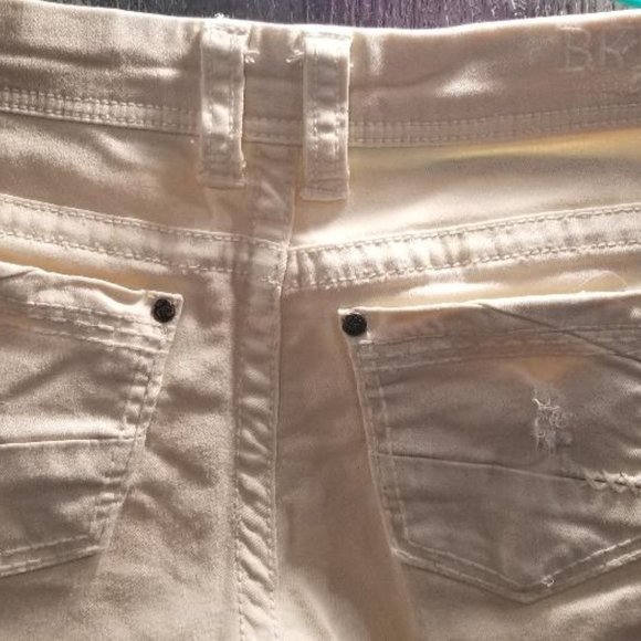 Buckle BKE Jeans & Capris - Picture 9 of 15